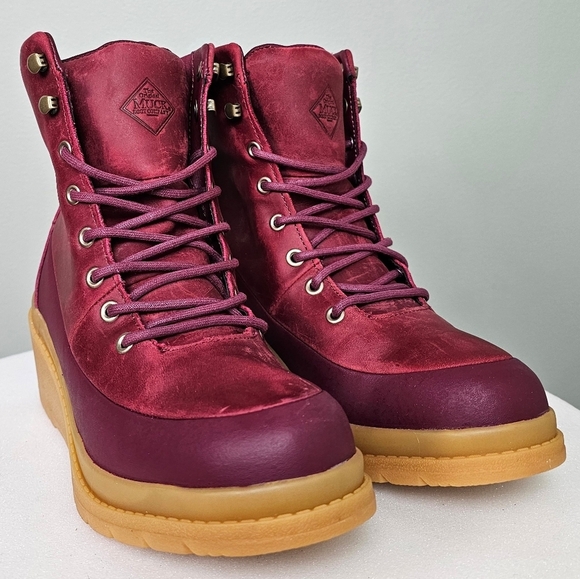THE ORIGINAL MUCK BOOT COMPANY Muck Women's Liberty Wedge Boot BURGUNDY - Picture 6 of 16